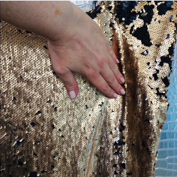 AX Paris Gold Black Sequin Cap Sleeve Midi Dress - Picture 7 of 7